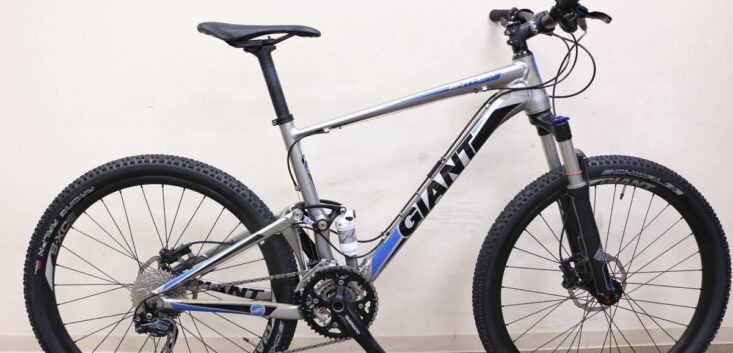 giant anthem x4 2012